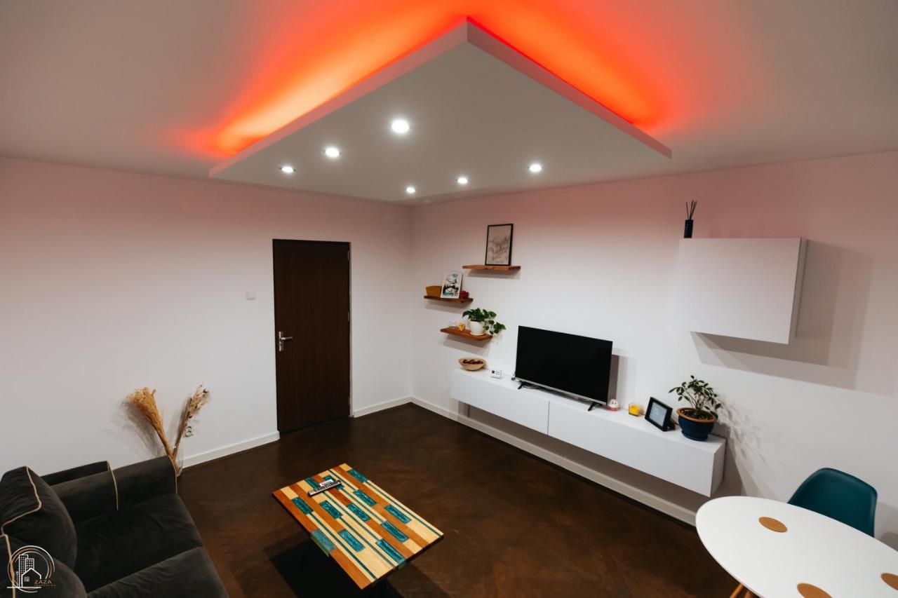 Zaza Apartament - Central Area, With Balcony Târgu Jiu Zewnętrze zdjęcie