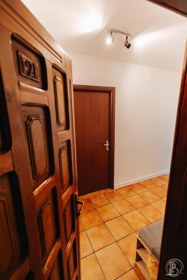 Zaza Apartament - Central Area, With Balcony Târgu Jiu Zewnętrze zdjęcie